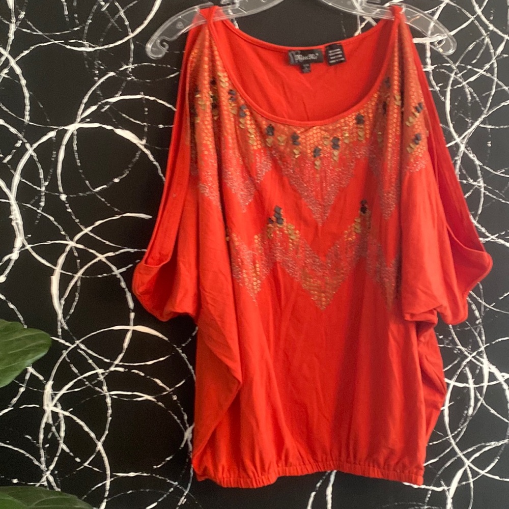 Burnt Orange Cold Shoulder top with detail in the front
